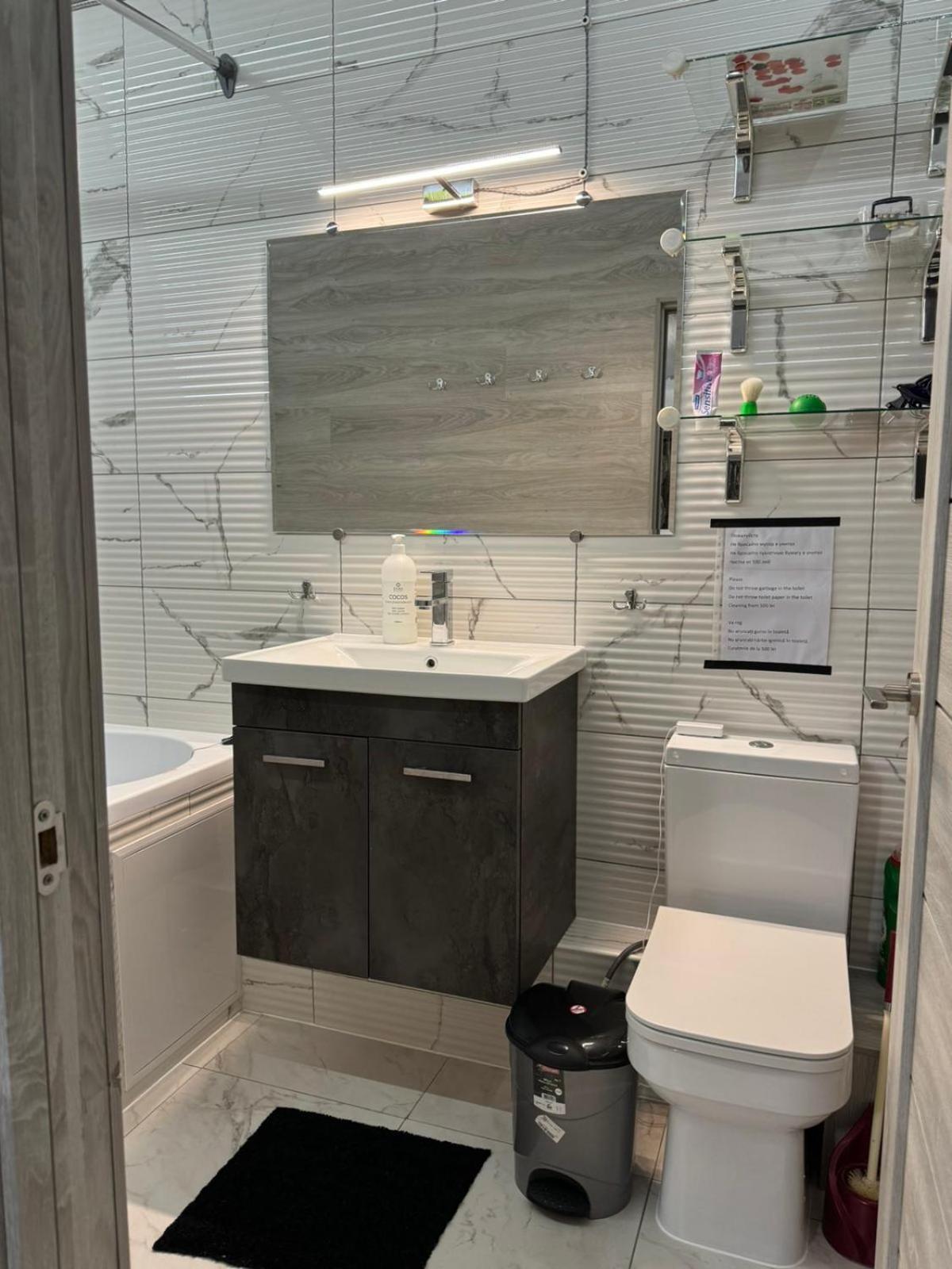 Luxury Apartament In Chişinǎu Buitenkant foto